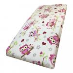 Cearsaf cu elastic pe colt 120x60 cm Bufnite indragostite cu roz