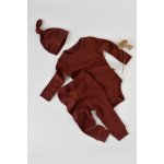 Set 3 piese body cu maneca lunga pantaloni si caciulita din bumbac organic si modal Caramiziu 18-24 Luni