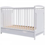 Patut copii din lemn Karly 120x60 alb cu sertar