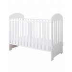Patut din lemn pentru copii, Nichiduta Sisi White, design modern cu somiera reglabila pe 3 inaltimi distincte, margine din silicon pentru protectie dintisori, sistem cu 2 bare detasabile, dimensiuni exterioare 124x65x100 cm