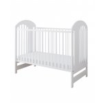 Patut din lemn pentru copii Nichiduta Tymon White, design modern cu somiera reglabila pe 3 inaltimi distincte, sistem cu 3 bare laterale detasabile, margini rotunjite