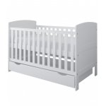 Patut din lemn Nichiduta Philip Alb 140x70cm cu Laterala detasabila,Sertar cu roti,Margine din silicon pentru protectie dintisori,Vopsele si materiale sigure,3 Nivele reglare somiera,Margini rotunjite,Sistem 2 bare detasabil