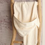 Prosop de baie cu gluga pentru copii 85x80 cm din bumbac Twindeco Crem
