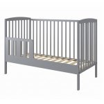 Patut din lemn Nichiduta Grace Gri 120x60 cm cu bariera inclusa,recomandat pana la 4 ani,somiera reglabila pe 3 nivele,sistem 3 bare detasabile
