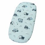 Cearceaf cu banda elastica pentru landou copii Kerstin Tractors, realizat din bumbac 100%, dimensiune 80 x 38 cm