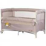 Patut pliabil Chipolino Relax Tiger Latte cu laterala culisanta, 2 nivele, intrare laterala, geanta pentru transport, greutate admisa 15 kg